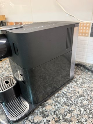 Cafetera Nespresso Lattissima One
