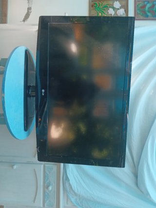 Televisión LG Negra