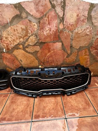 Parrilla Kia Sportage 2019 Delantera