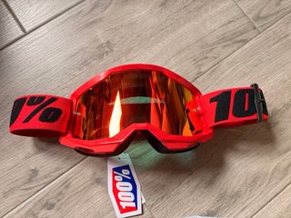 Lote Motocross Niño: Casco, Botas, Gafas, Guantes