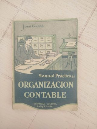 4 libros antiguos de enseñanza.