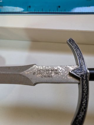 Miniatura Espada Rey Brujo ESDLA - United Cutlery