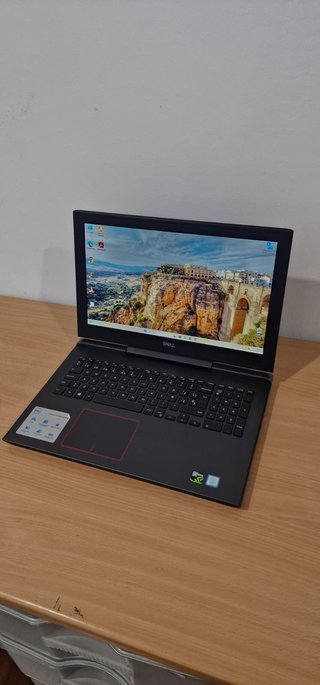 Portátil Gaming Dell Inspiron 7577