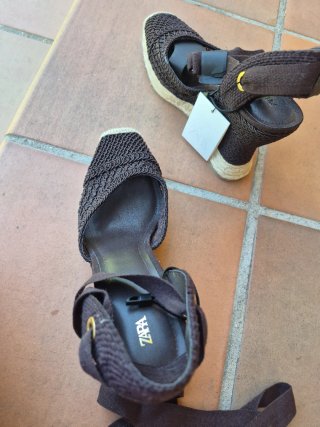 Sandalias Zara Talla 39 Marrón
