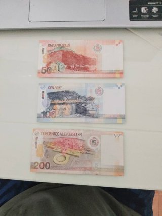 Lote Billetes Perú 50, 100, 200 Soles.