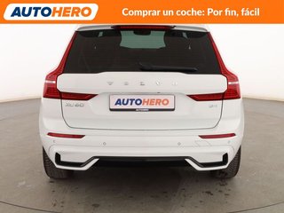 Volvo XC60 2.0 B4 Mild-Hybrid R Design 2WD