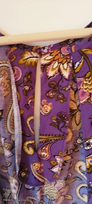 Vestido morado estampado paisley