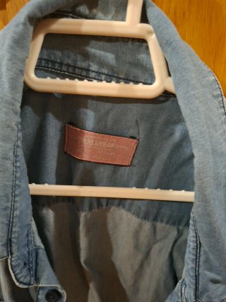 Camisa vaquera azul y gris