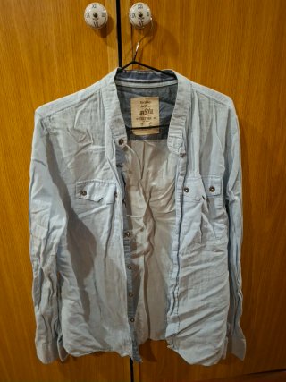 Camisa vaquera azul y gris