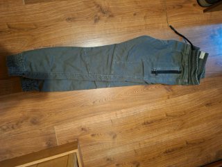 Pantalones vaqueros desgastados azules