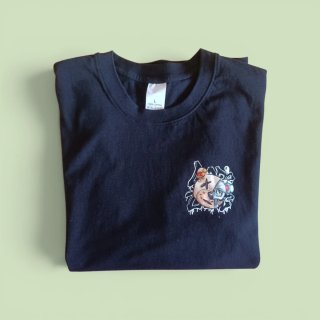 Camiseta Negra con Estampado Talla L