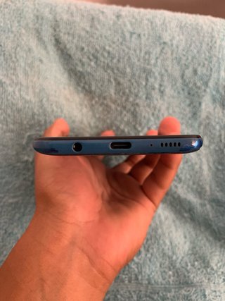 Samsung Galaxy A50 - Buen estado listo para usar