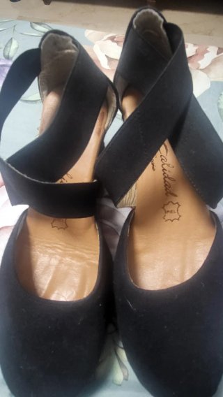 Zapatillas de cuña negras mujer