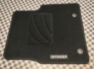 + Land Rover Defender 110 Alfombrillas a medida