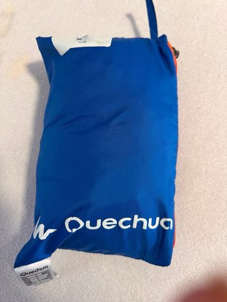 Chubasquero plegable Quechua Talla S