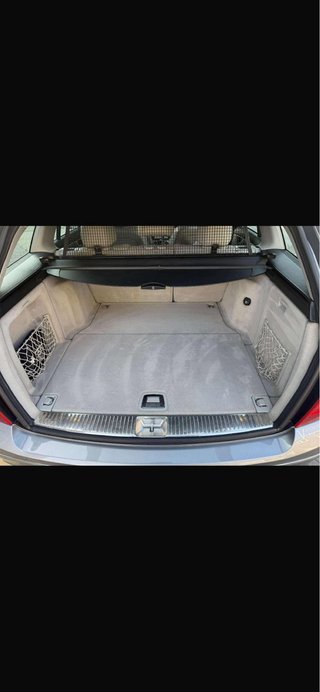 Mercedes-Benz C200 2011