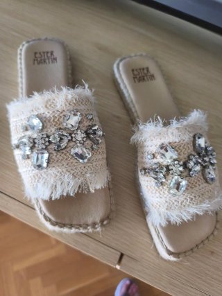Sandalias Ester Martin Piel Beige y Plata
