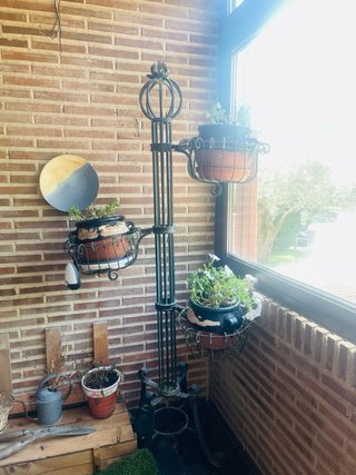 Estructura para tiestos de hierro forjado