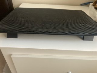 Base refrigeradora portátil para portátil