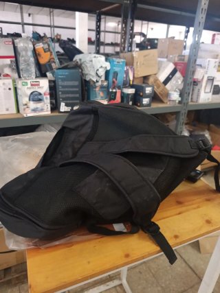 Mochila grande negra