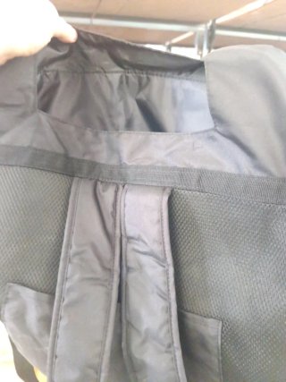 Mochila grande negra