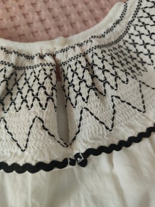 Vestido Zara Niña Blanco con Puntos Negros