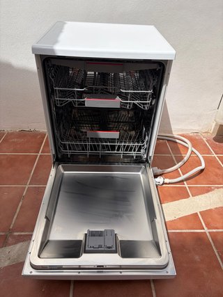 Lavavajillas Bosch Serie 4 SMS4EMW06E