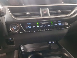 Lexus UX 2.0 250h Business City