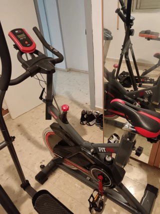 Bicicleta estática y elíptica