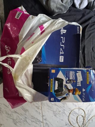 PS4 Pro 1TB Nero
