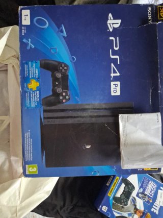 PS4 Pro 1TB Nero