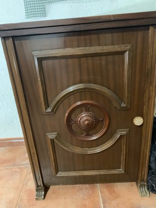 Máquina de coser antigua de madera