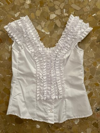 2 Faldas Flamencas, camisa y complementos.
