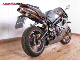 TRIUMPH DAYTONA 675