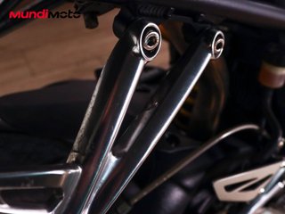 TRIUMPH DAYTONA 675