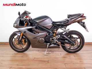 TRIUMPH DAYTONA 675