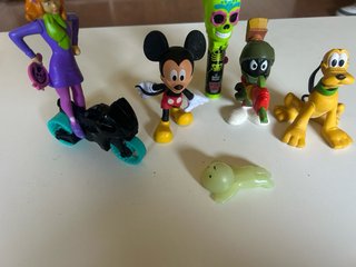 Lote Figuras Variadas Mickey, Marvin, Pluto