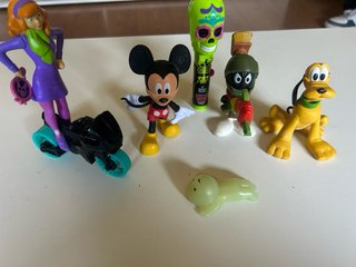 Lote Figuras Variadas Mickey, Marvin, Pluto