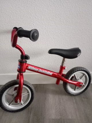 Bicicleta aprendizaje Chicco roja