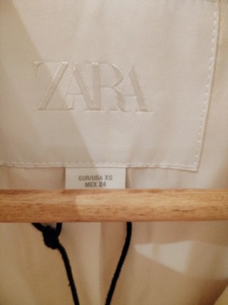 Chaqueta Zara botones beige Talla XS