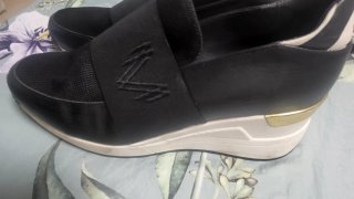 Zapatos Martinelli mujer negros y dorados
