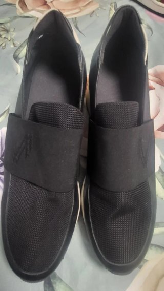 Zapatos Martinelli mujer negros y dorados