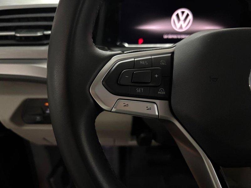 Volkswagen Multivan 2025, foto 9