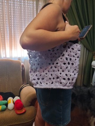 Bolso ganchillo flores morado y marrón