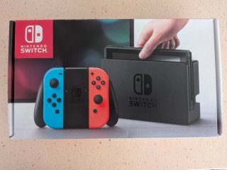 Nintendo Switch 2017 con caja y cables originales