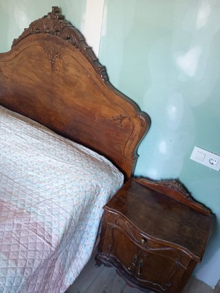 Armario antiguo de madera