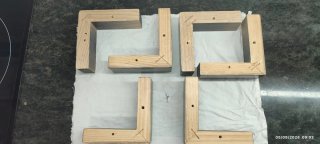 Patas para sofá de madera y metal
