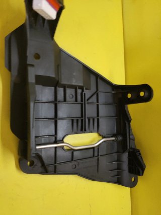 SOPORTE FARO DERECHO PORSCHE BOXSTER CAYMAN