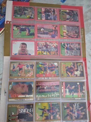 Lote de cromos y pins del Barça