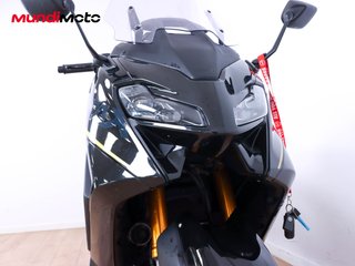 YAMAHA T-MAX 560 TECH MAX